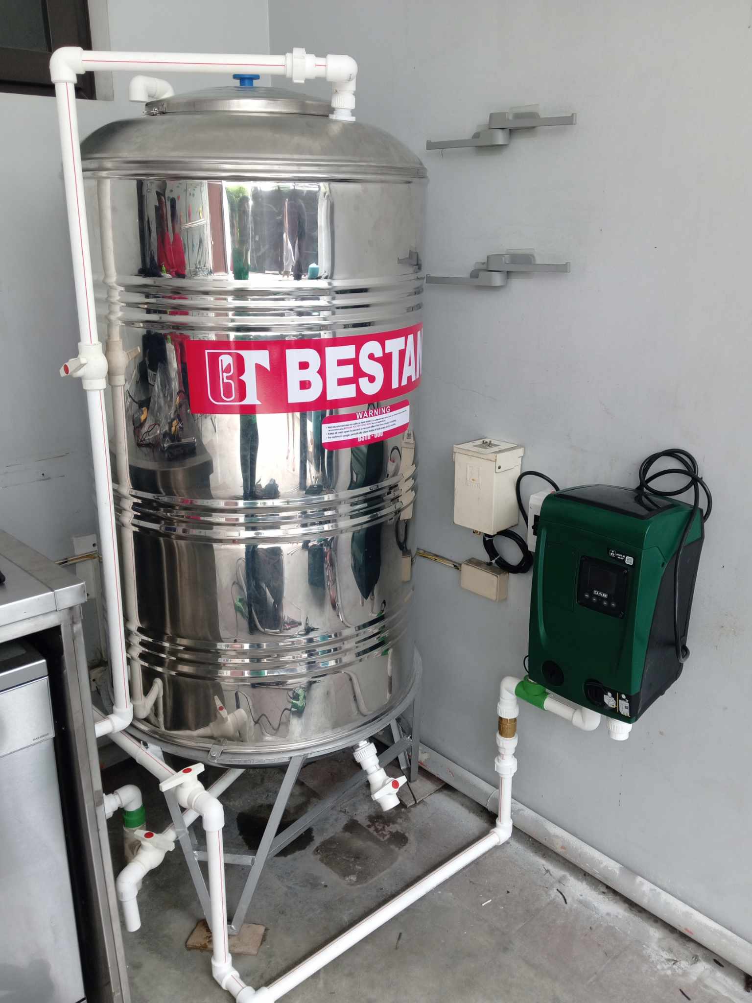 DAB Esybox Mini3 with DAB Esywall + 775 liter Bestank Stainless Steel Storage Tank installed at Sta. Lucia, San Juan